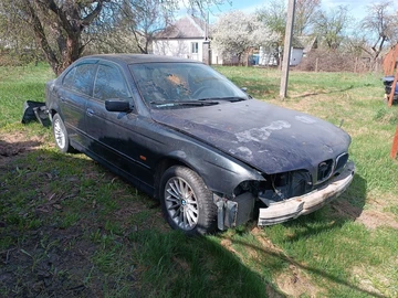 Авто BMW 5 Серия 1999 № 8902059