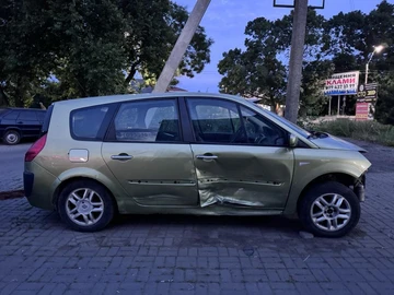 Авто Renault Grand Scenic 2008 № 8902163