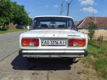 Авто ВАЗ 2105 2003 № 8902186