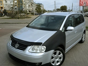 Авто Volkswagen Touran 2005 № 8902308