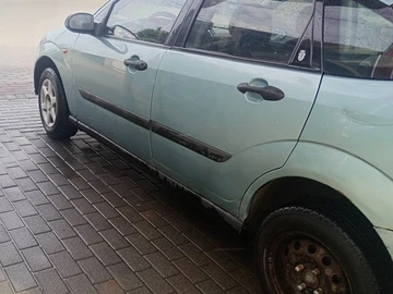 Авто Ford Focus 2000 № 8902498