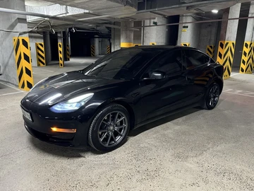 Авто Tesla Model 3 2021 № 8902480