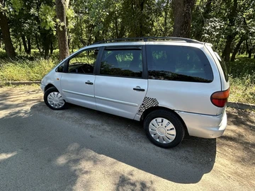 Авто Volkswagen Sharan 2002 № 8902607