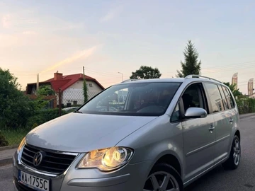 Авто Volkswagen Touran 2009 № 8902880