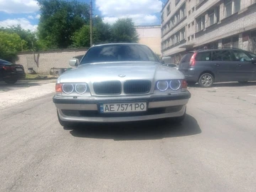 Авто BMW 7 Серия 2000 № 8903011