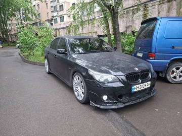 Авто BMW 5 Серия 2003 № 8903196