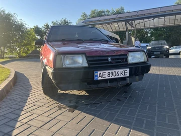 Авто ВАЗ 2109 1989 № 8903210