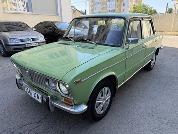 Авто ВАЗ 2103 1985 № 8903230