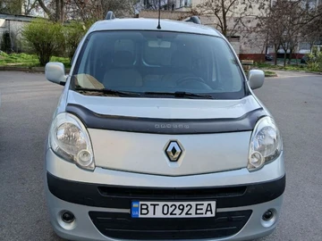 Авто Renault Kangoo Passenger 2011 № 8903299