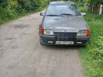 Авто Opel Kadett 1986 № 8903308