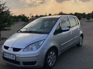 Авто Mitsubishi Colt 2005 № 8903472