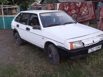 Авто ВАЗ 2109 1988 № 8903572