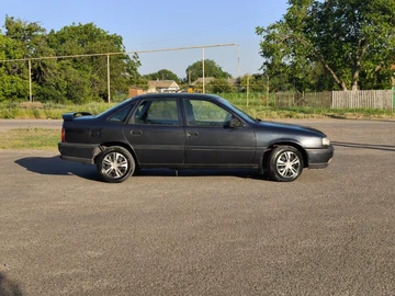 Авто Opel Vectra 1992 № 8903589