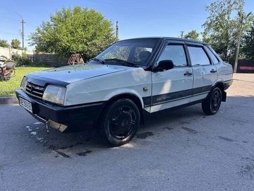Авто ВАЗ 21099 1992 № 8903727