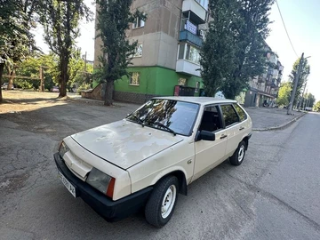 Авто ВАЗ 2109 1989 № 8903735