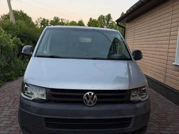 Авто Volkswagen Transporter 2012 № 8903871