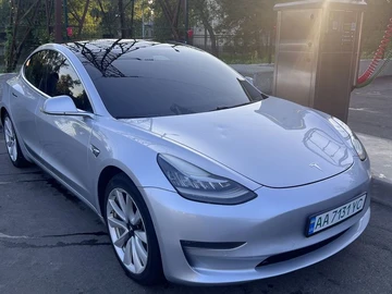 Авто Tesla Model 3 2018 № 8903944