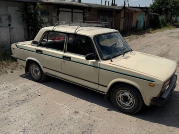 Авто ВАЗ 2105 1989 № 8903955