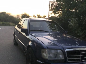 Авто Mercedes W124 1990 № 8904058