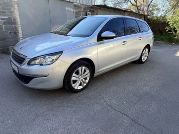 Авто Peugeot 308 2016 № 8904099