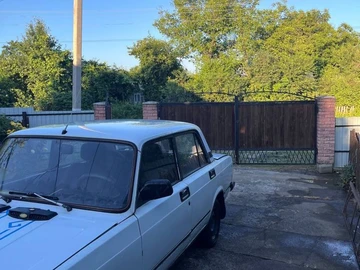 Авто ВАЗ 2105 1990 № 8904103