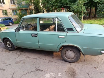 Авто ВАЗ 21103 1975 № 8904578