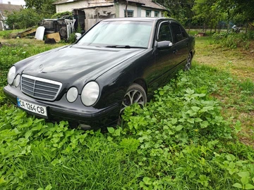 Авто Mercedes 220 2002 № 8904628
