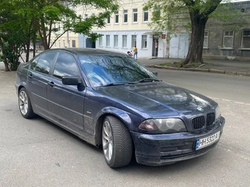 Авто BMW 3 Серия 2001 № 8904789