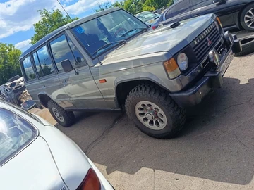 Авто Mitsubishi Pajero 1991 № 8905121