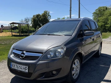 Авто Opel Zafira 2010 № 8905251