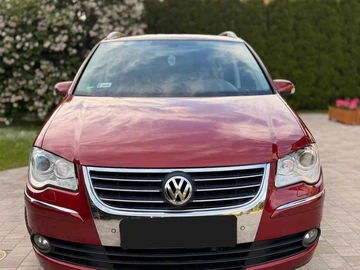 Авто Volkswagen Touran 2008 № 8905382