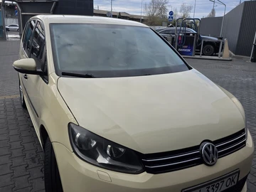 Авто Volkswagen Touran 2012 № 8905477