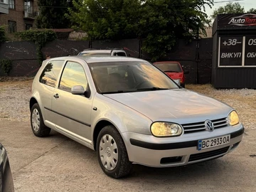 Авто Volkswagen Golf 2000 № 8905520