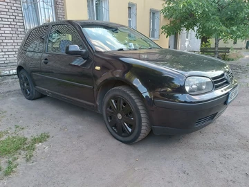 Авто Volkswagen Golf 2000 № 8905626