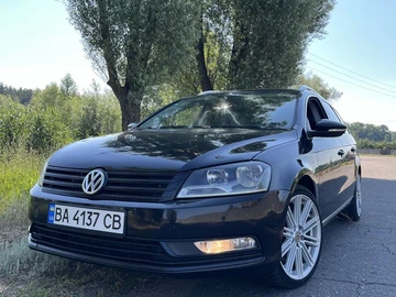 Авто Volkswagen Passat Variant 2011 № 8905633