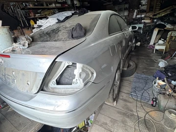 Авто Mercedes Clk Серия 2004 № 8905637