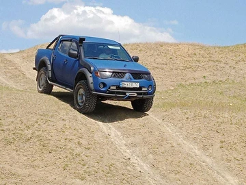 Авто Mitsubishi L 200 2007 № 8905772