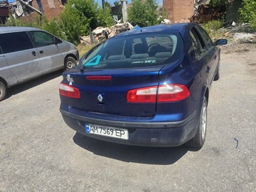 Авто Renault Laguna 2002 № 8905940