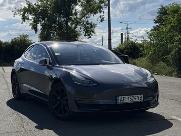 Авто Tesla Model 3 2018 № 8906009