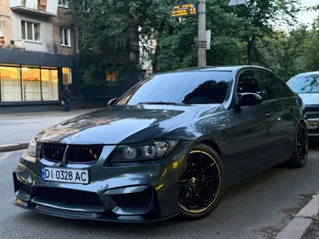 Авто BMW 3 Серия 2005 № 8906016