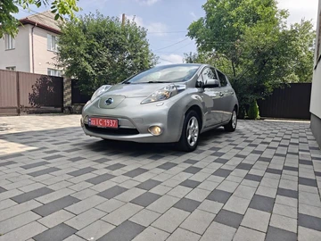 Авто Nissan Leaf 2013 № 8906026