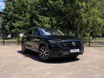 Авто Volkswagen Touareg 2018 № 8906044