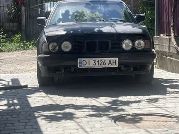 Авто BMW 5 Серия 1991 № 8906238