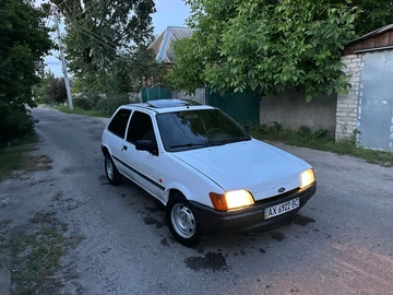 Авто Ford Fiesta 1996 № 8906441