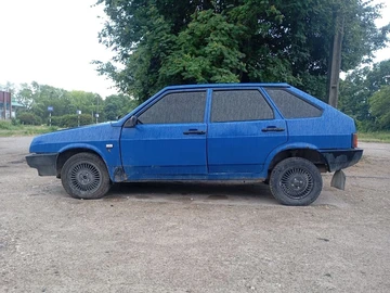 Авто ВАЗ 2109 2004 № 8906631