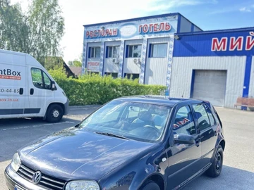 Авто Volkswagen Golf 2001 № 8906638