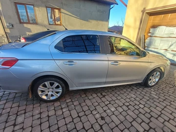 Авто Peugeot 304 2013 № 8906700