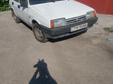 Авто ВАЗ 2109 1992 № 8906803