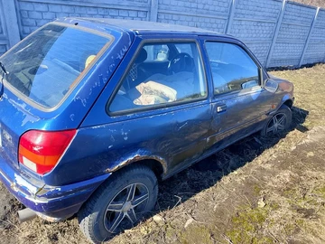 Авто Ford Fiesta 1994 № 8906824