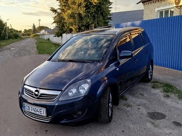 Авто Opel Zafira 2010 № 8907114